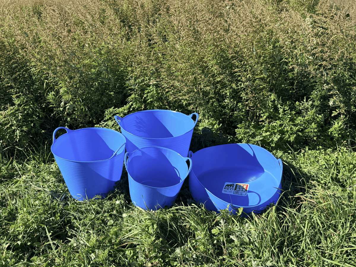 Red Gorilla 9.3-gallon shallow garden tub for planting and gardening, made of durable tools and supplies material.
